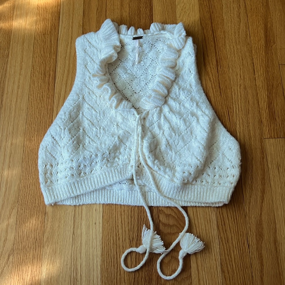 Free people sweater cropped